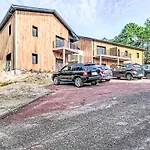 Le By Interhome