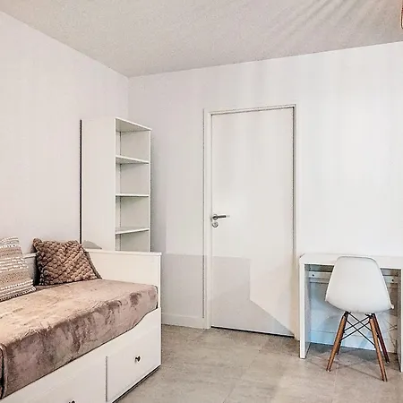 Residences Du Lac-1 By Interhome شقة