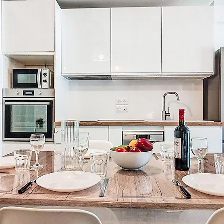 Residences Du Lac-1 By Interhome شقة