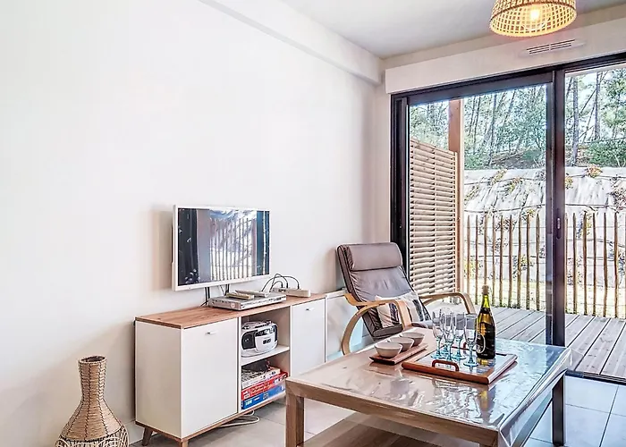 Le By Interhome Maubuisson