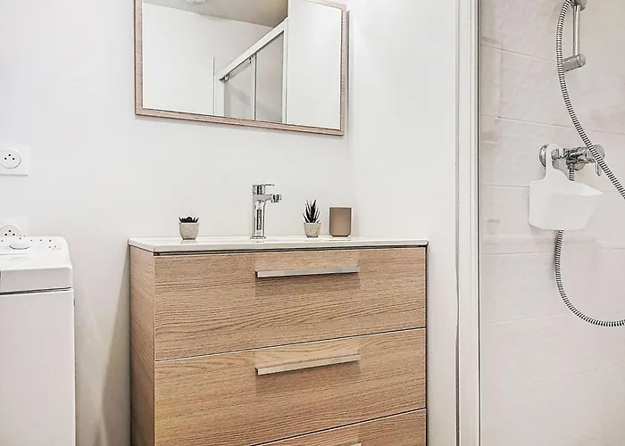 Le By Interhome * Maubuisson