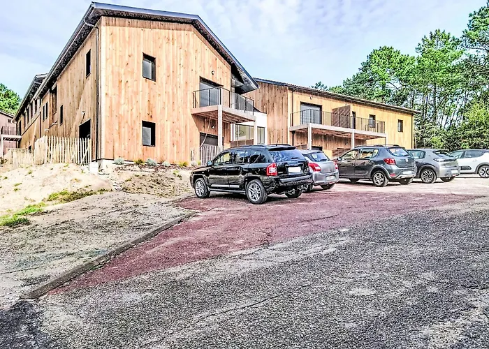 Le By Interhome